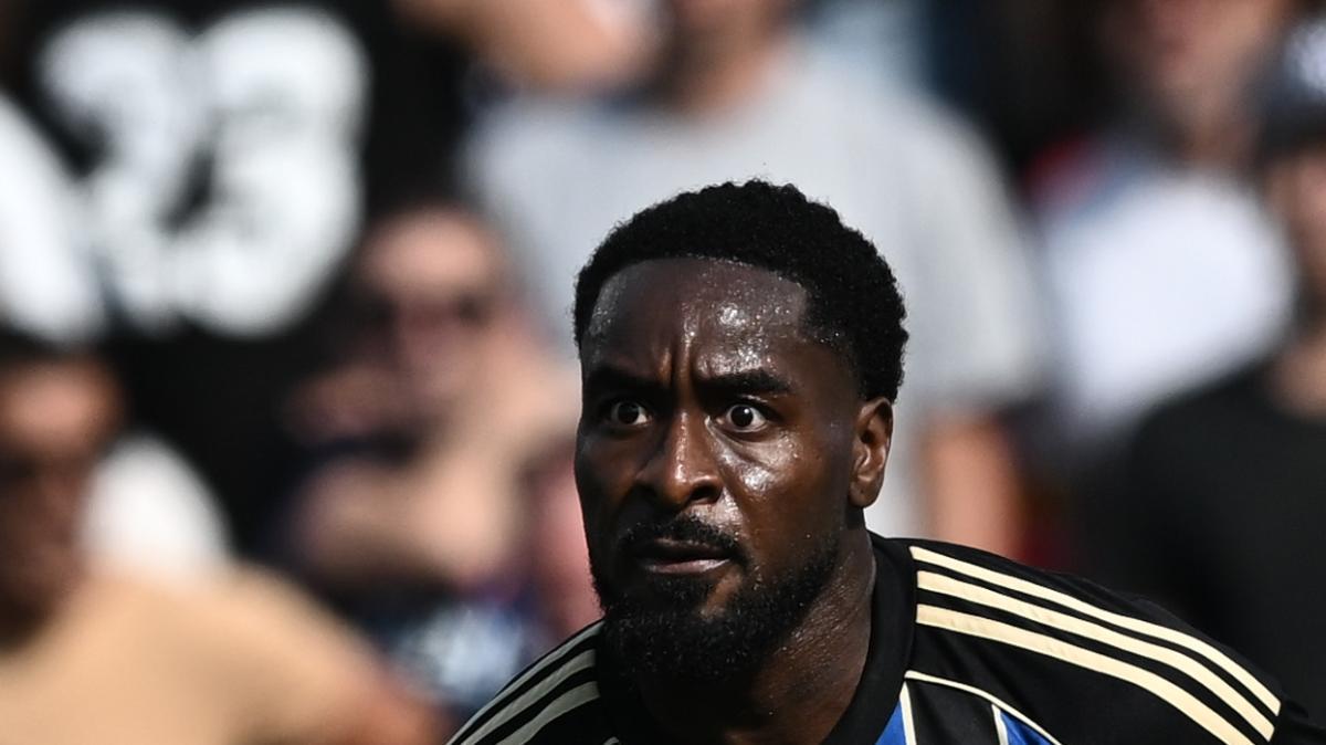 Gaias a “A TuttoCagliari”: “Nzola può essere una pepita d’oro. Sul mercato do la sufficienza”