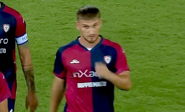 Kılıçsoy, la Super Lig chiama: il Cagliari valuta il futuro dell’attaccante