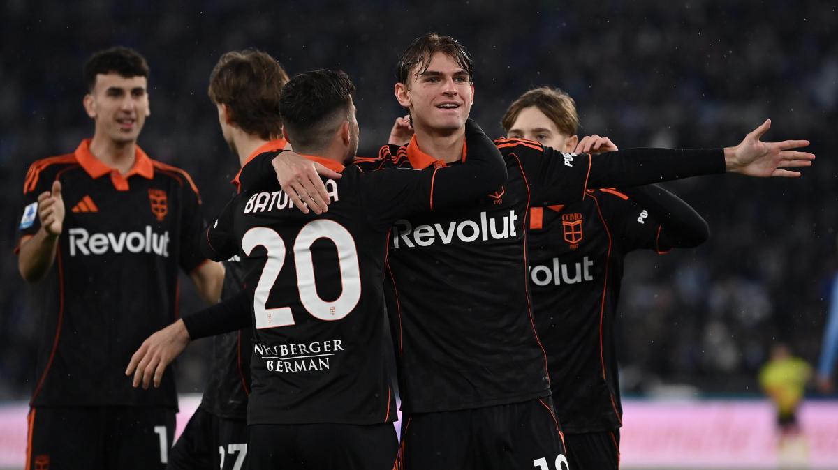 Serie A, il Como passeggia all'Olimpico: Lazio ko 0-3