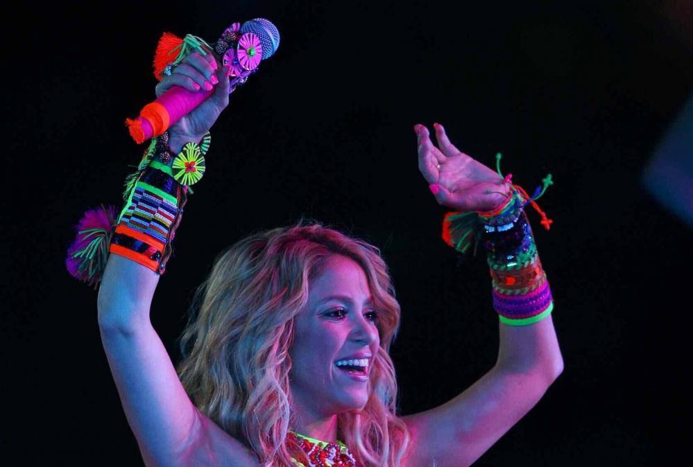 Il Mondiale cambia ancora: nella finale debutta l'halftime show con Shakira e Madonna