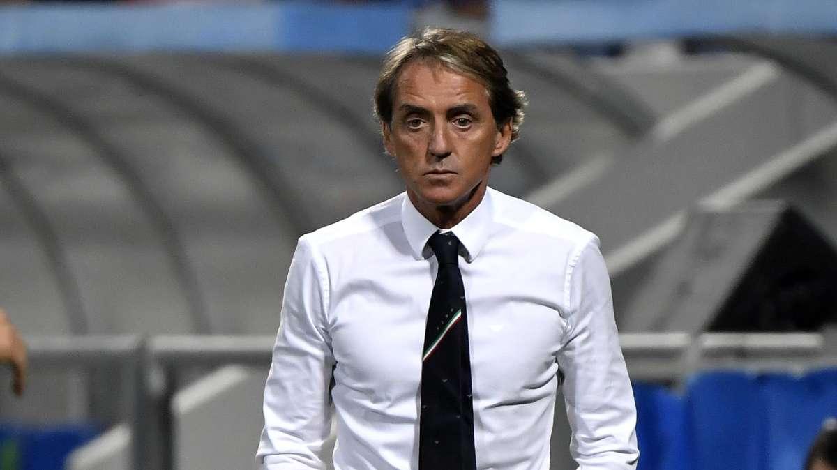 Mancini ieri ha seguito l'U21 in tv da Casa Italia: sul taccuino del ct c'erano Tonali e Lucca