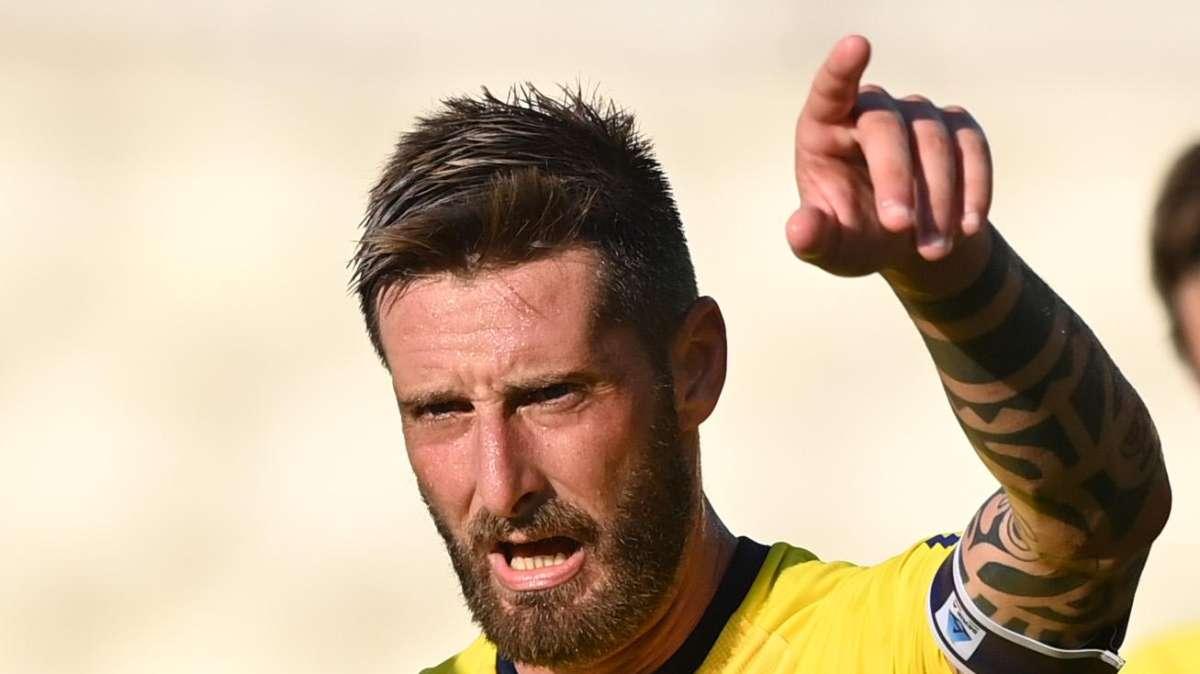 Modena, Azzi verso Cagliari. Il saluto del capitano Pergreffi: "Meritava un saluto diverso dai tifosi. Cagliari squadra che mi ha impressionato di più"
