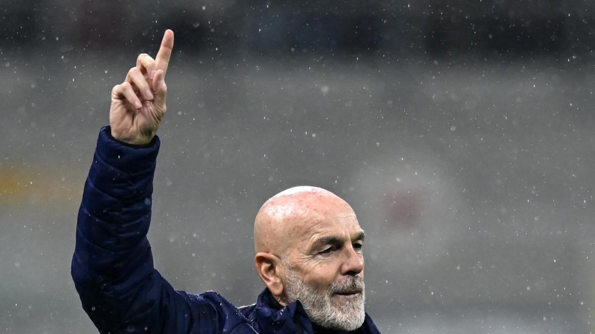 Fiorentina, è muro contro muro con Pioli. Spunta anche Mancini