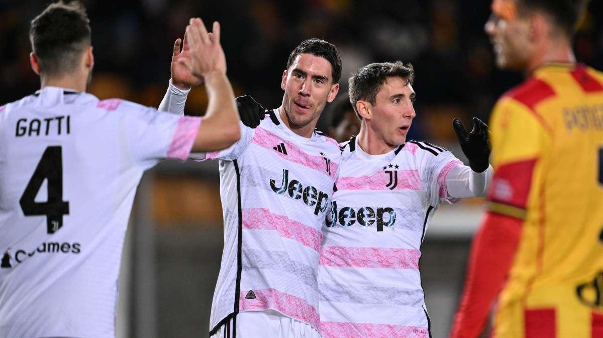 Serie A, la Juventus cala il tris a Lecce e vola momentaneamente in vetta