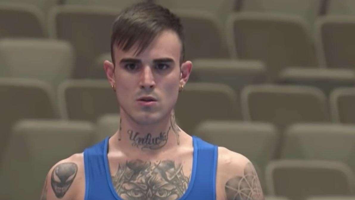 Nicola Bartolini medaglia d'oro ai mondiali giapponesi di ginnastica. Il Cagliari Calcio esulta: "Che orgoglio!"