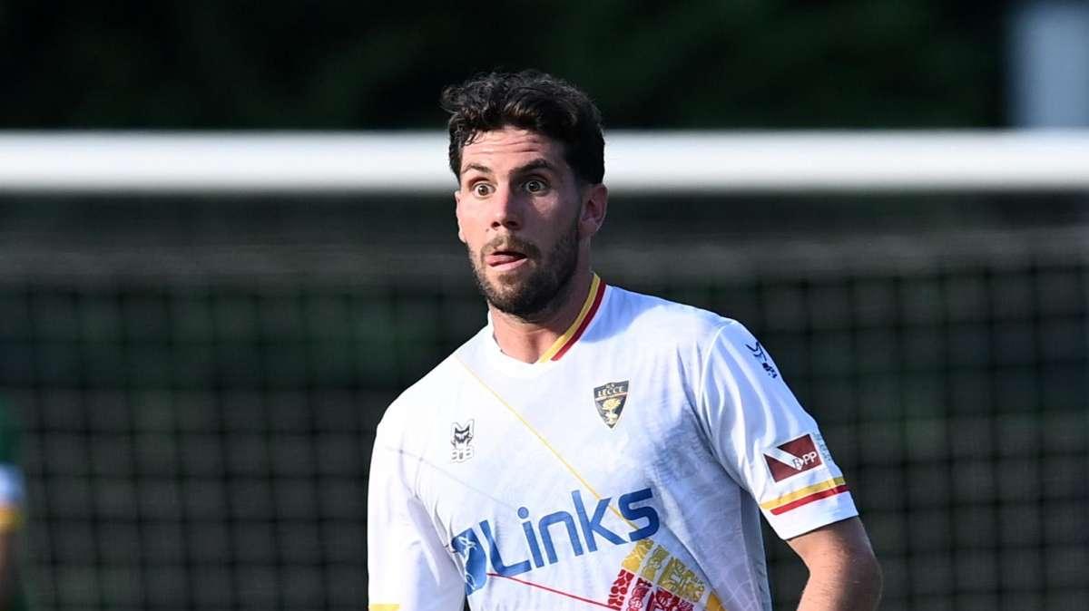 L'ex rossoblù Calabresi nel mirino del Modena