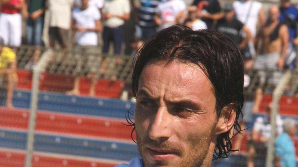 UN MIRTO CON... DINO FAVA: "Il Cagliari potrebbe provare a schierare le due punte. Io preferisco sempre giocarmi le mie carte fino in fondo piuttosto che uscire dal campo col rammarico di non aver osato abbastanza"