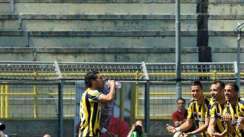 Per la corsia mancina piace la vespa Zito