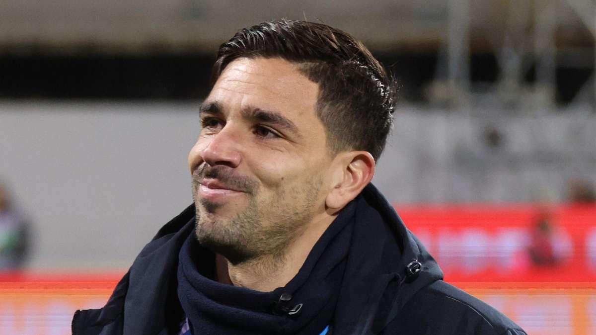 Genoa, caccia ad una punta: occhi sull'ex Cagliari Simeone. Piace anche Nzola