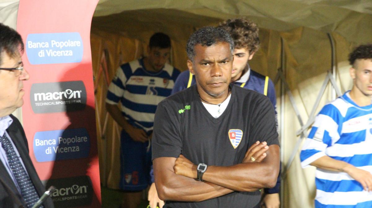 La Nuova Sardegna - Oliveira: "Gaetano ottimo investimento, può dare tanti. Piccoli ha i numeri per crescere. Bisogna aspettare i giovani"