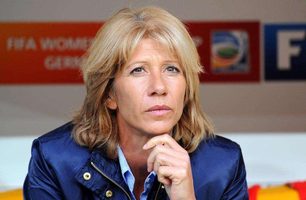 Uefa: FootbALL Awards 2025, riconoscimento a Carolina Morace