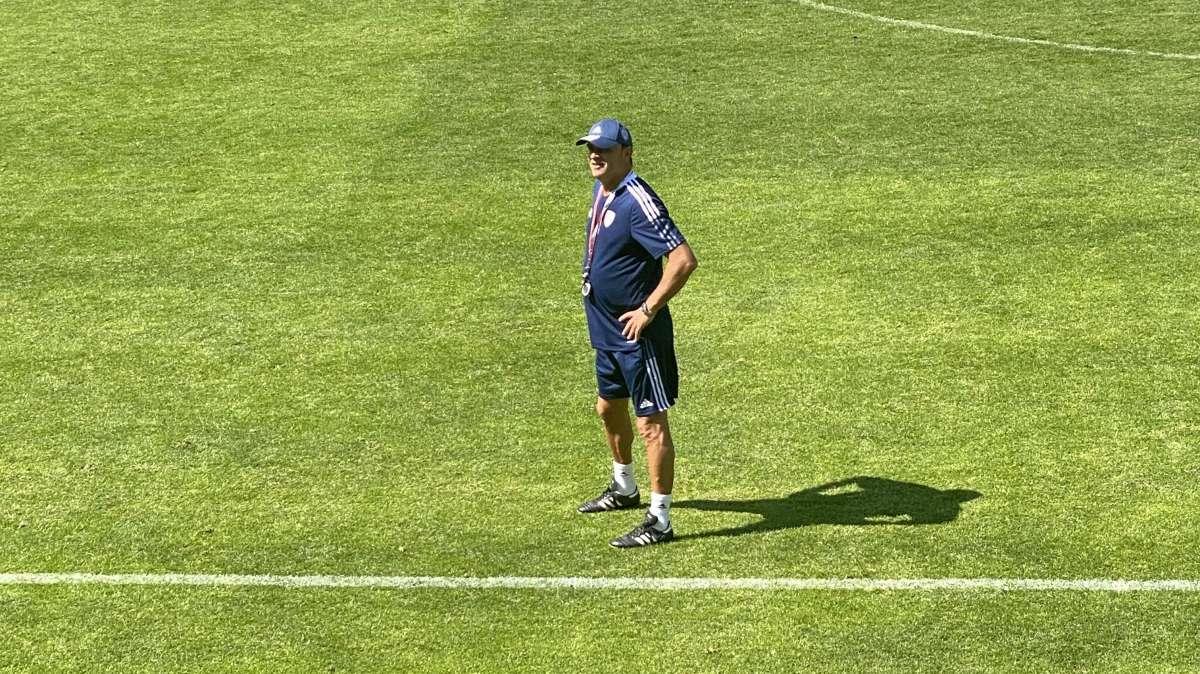 Da Aritzo, la squadra si allena con intensità, ma Semplici attende il mercato