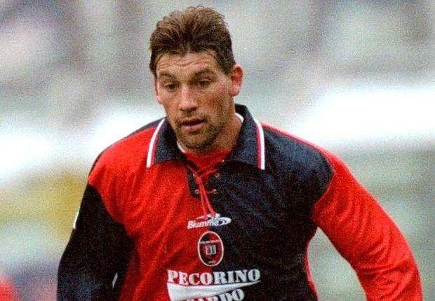 O’Neill: “Povero, ma felice. A Cagliari mi chiamarono ubriacone, poi mi offrirono da bere”