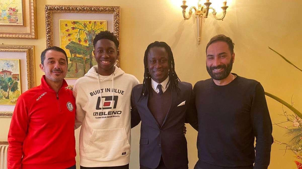 Spezia, l'ex rossoblù Kouda si 'ripresenta': "Sono tornato a casa, non ho voluto sentire altre proposte"
