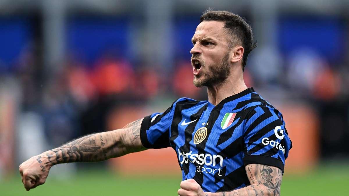 La Serie A esalta il gol di Arnautovic: "Golazo, sblocca Inter-Cagliari"