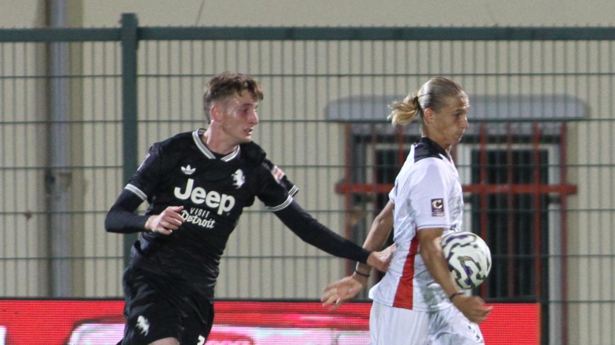 Torres, Sala lascia: "Vi meritate molto più di un grazie"
