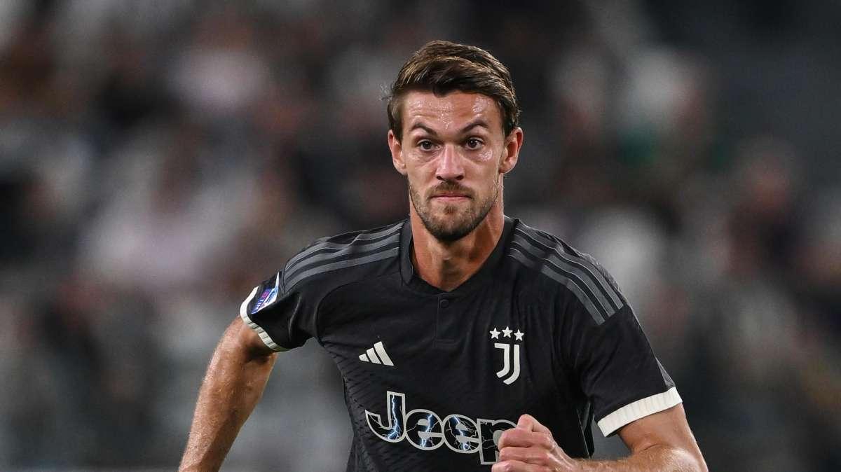 La Stampa - L'ex Cagliari Rugani può rimanere alla Juventus