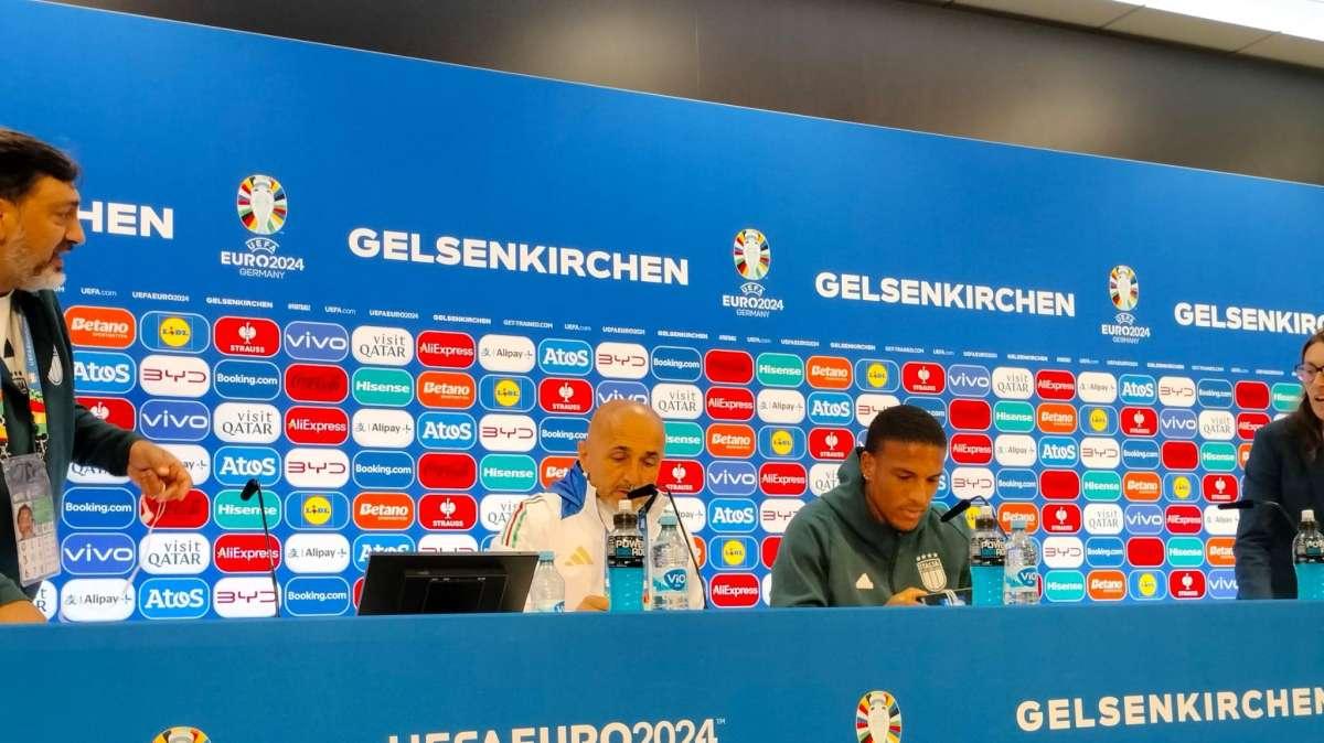 Italia, Spalletti in conferenza: "O si fa risultato o si va a casa! Dimarco recuperato e a disposizione"
