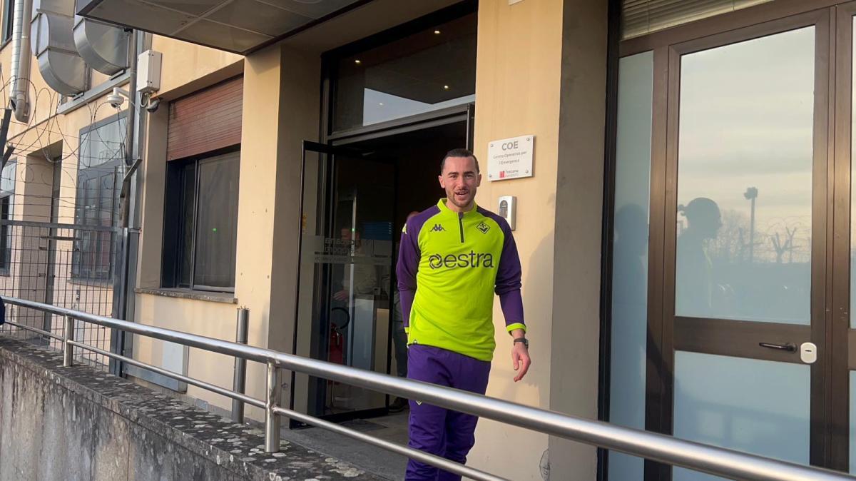 Harrison può creare pericoli al Cagliari, Mina dominante nel gioco aereo: la Serie A presenta Fiorentina-Cagliari