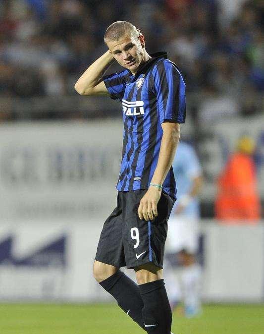 Longo torna all'Inter: "Sono contento di indossare ancora questi colori"