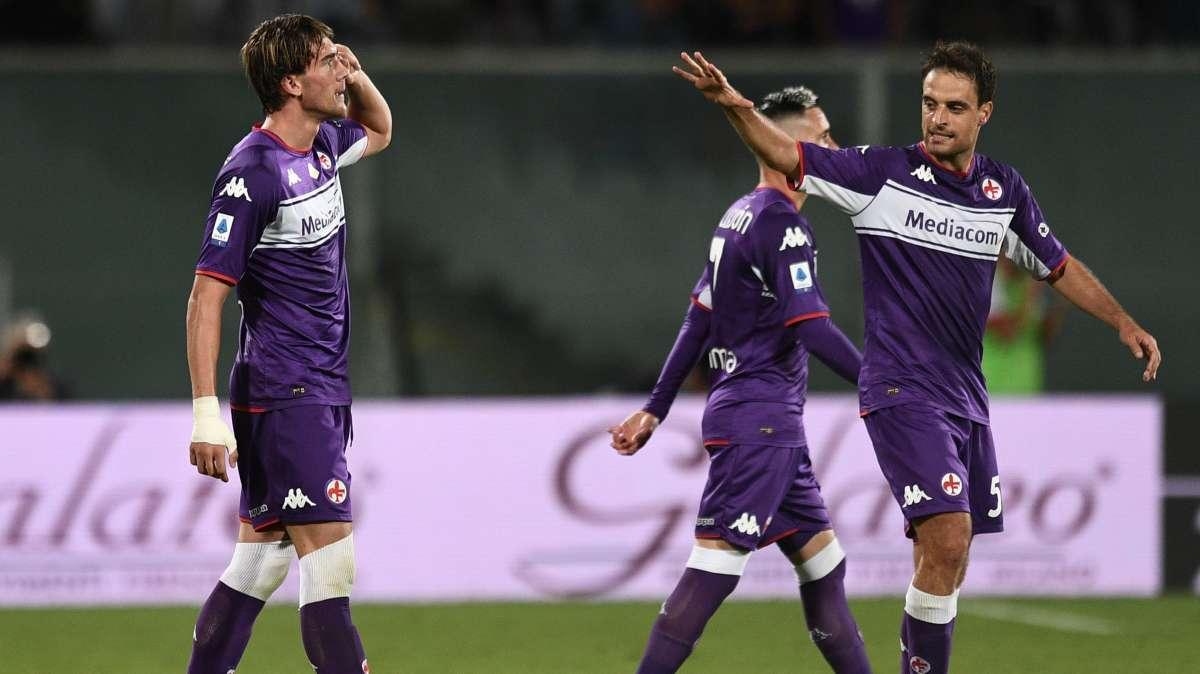 QUI VIOLA - Allenamento sui calci piazzati al Franchi (VIDEO)