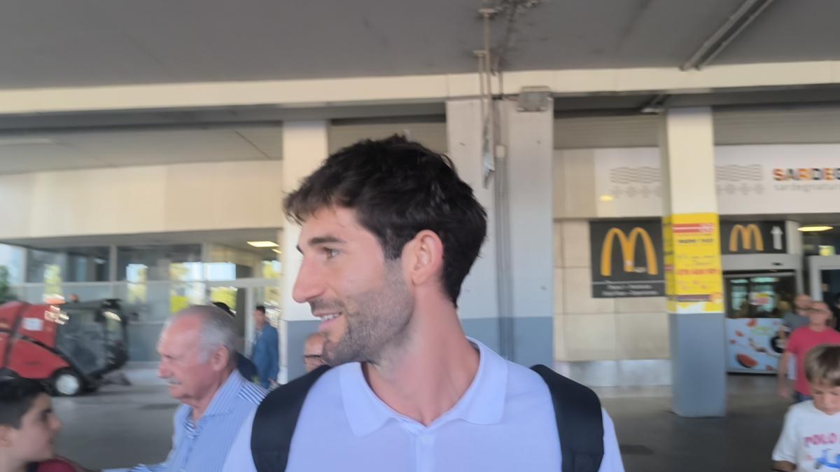 Cagliari, ufficiale l'arrivo di Gagliardini: "Benvenuto nell'isola"