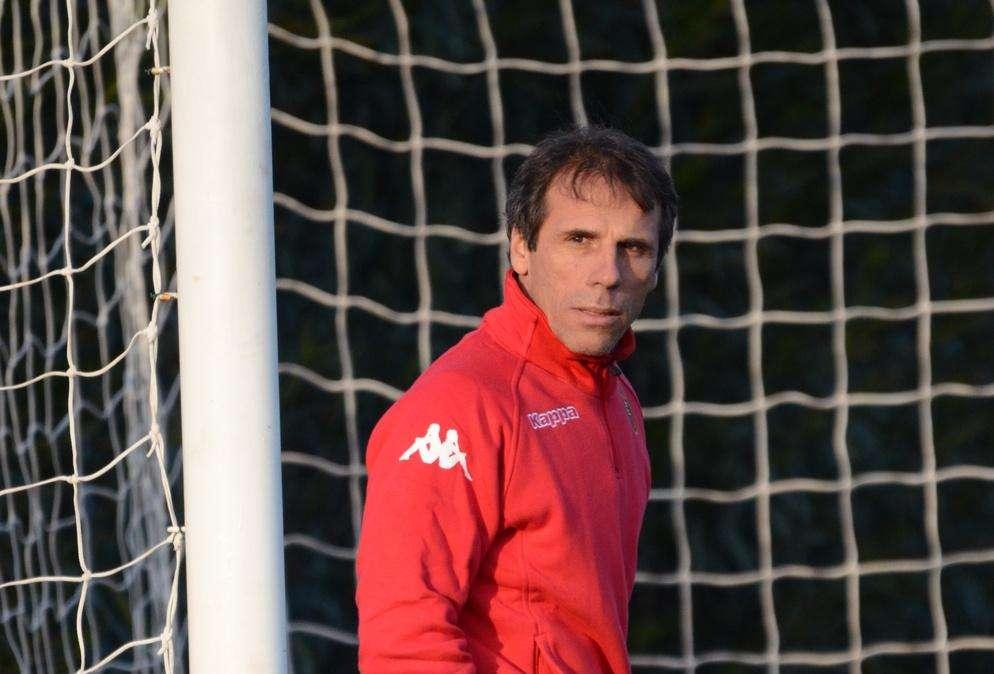 Juventus-Cagliari del 2005 e il saluto al calcio di Zola