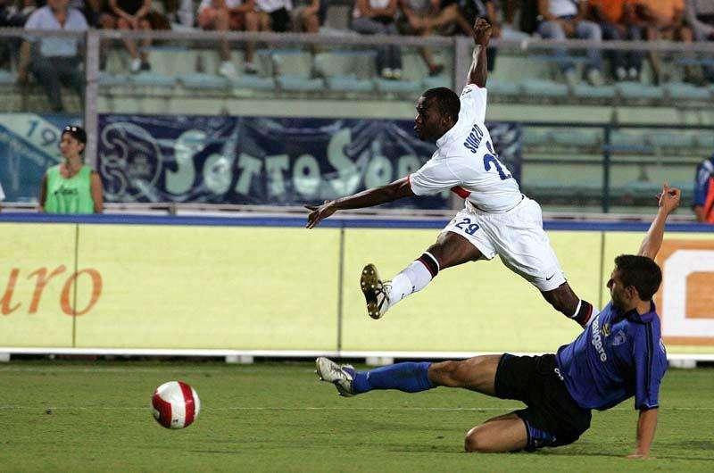 Per Suazo si fa sotto il Gremio