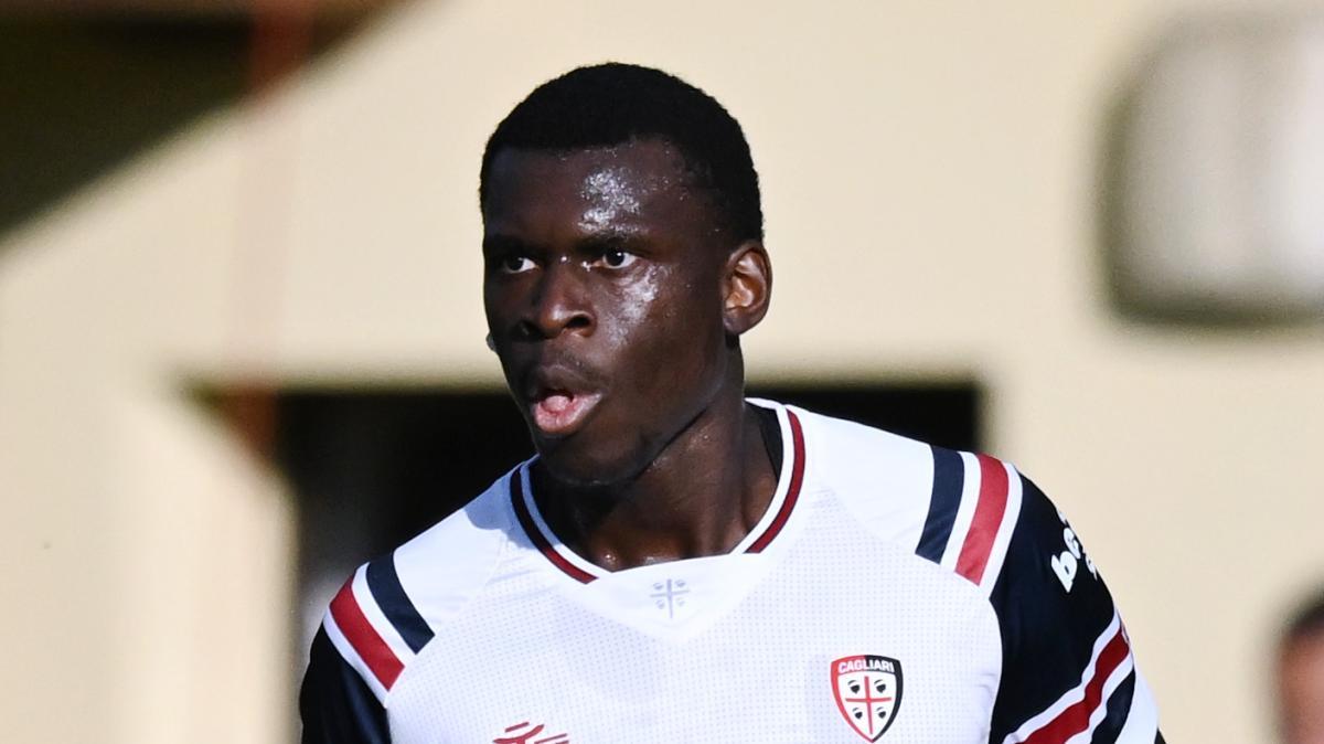 Raterink torna in Olanda: il terzino del Cagliari vicino all’ADO Den Haag