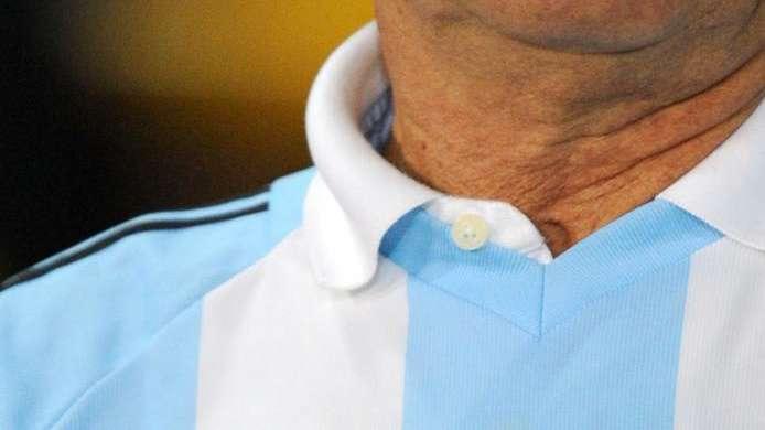 Dal Brasile - Cagliari, per l'attacco idea Enzo Copetti del Racing