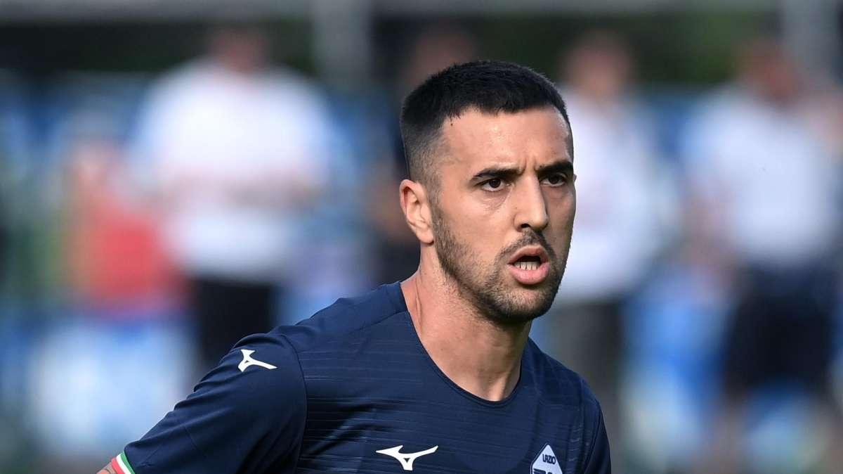 Dalla Turchia - Galatasaray forte sull'ex Cagliari Vecino, ma i tifosi insorgono e l'affare rischia di saltare