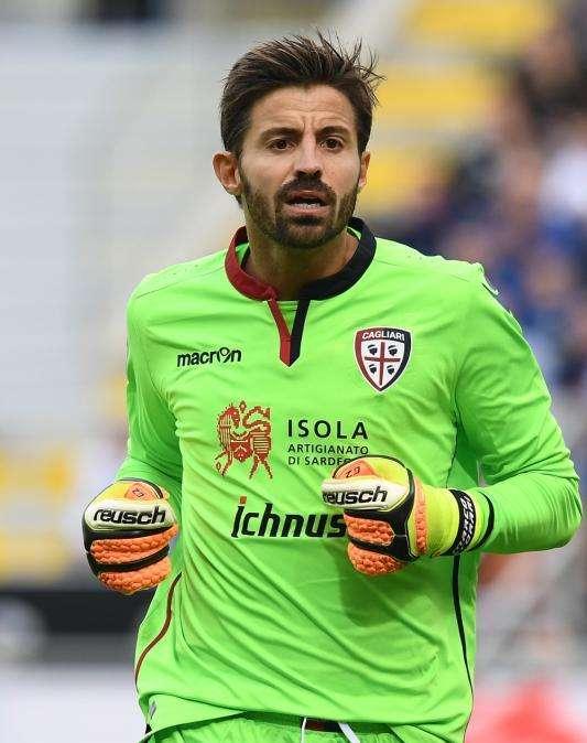 Cagliari, lunedì visite mediche per Storari col Milan. Gabriel pronto a sbarcare in Sardegna