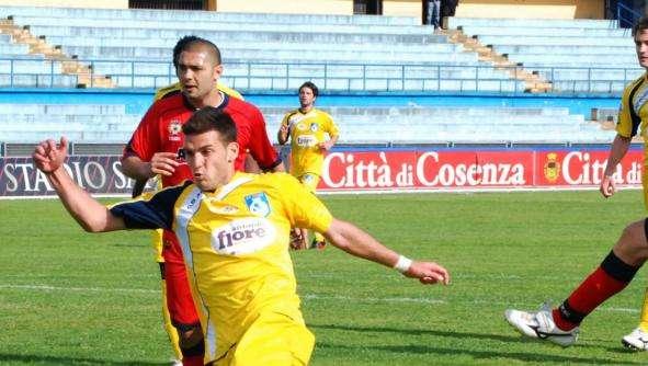 Per la difesa piace il barese Ceppitelli