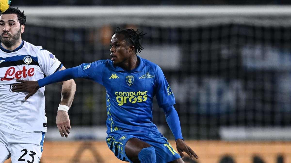 Empoli, paura per Kouame: infortunio al ginocchio durante il match con il Cagliari