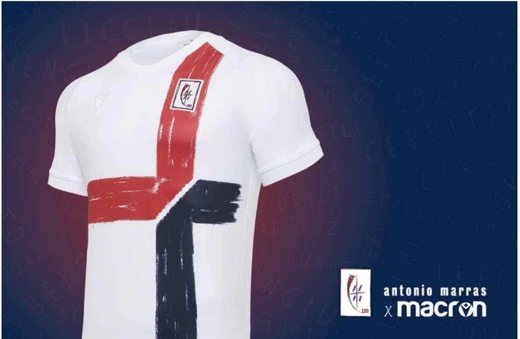 Presentata la maglia del centenario: domani il battesimo contro il Milan