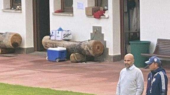 Il passo avanti in Coppa Italia non cancella i limiti dell'organico. Il Cagliari cerca rinforzi, ma dovrà sospendere le trattative per concentrarsi sullo Spezia