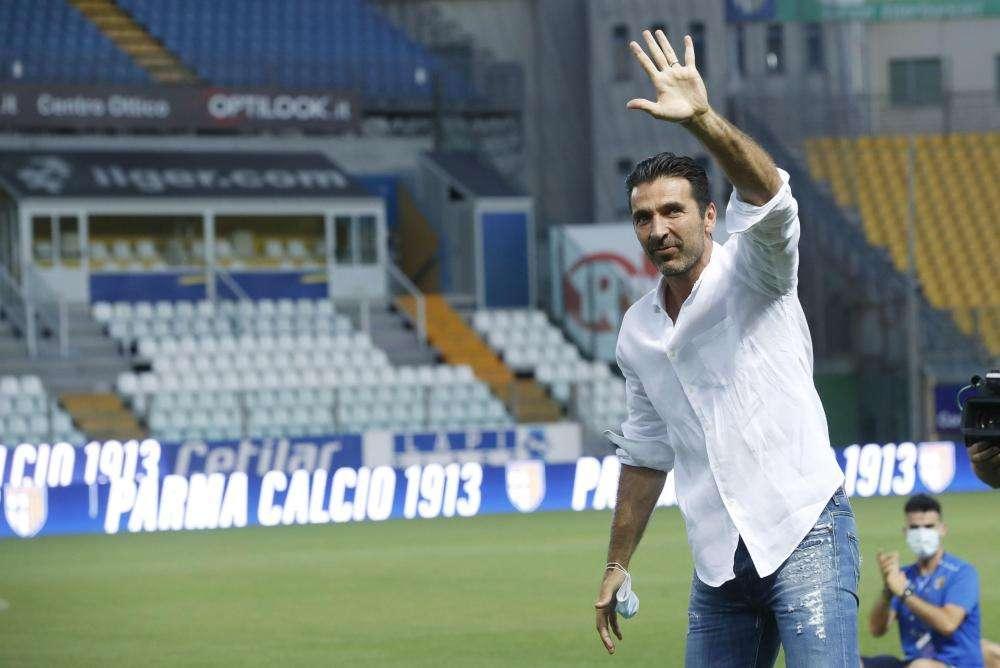 Iran, Buffon: "Lotta troppo importante per lasciare donne sole"