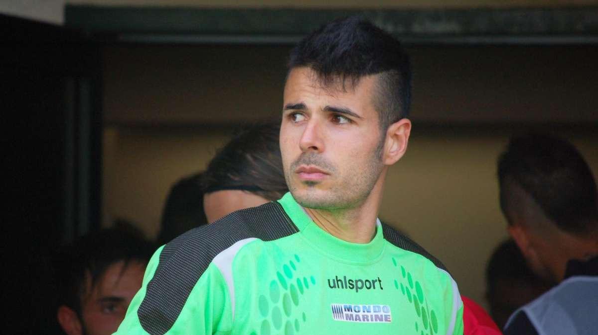 Aresti a Dany Cabras: "Le foto dei genitori in vacanza, Cagliari Calcio edition" (FOTO)