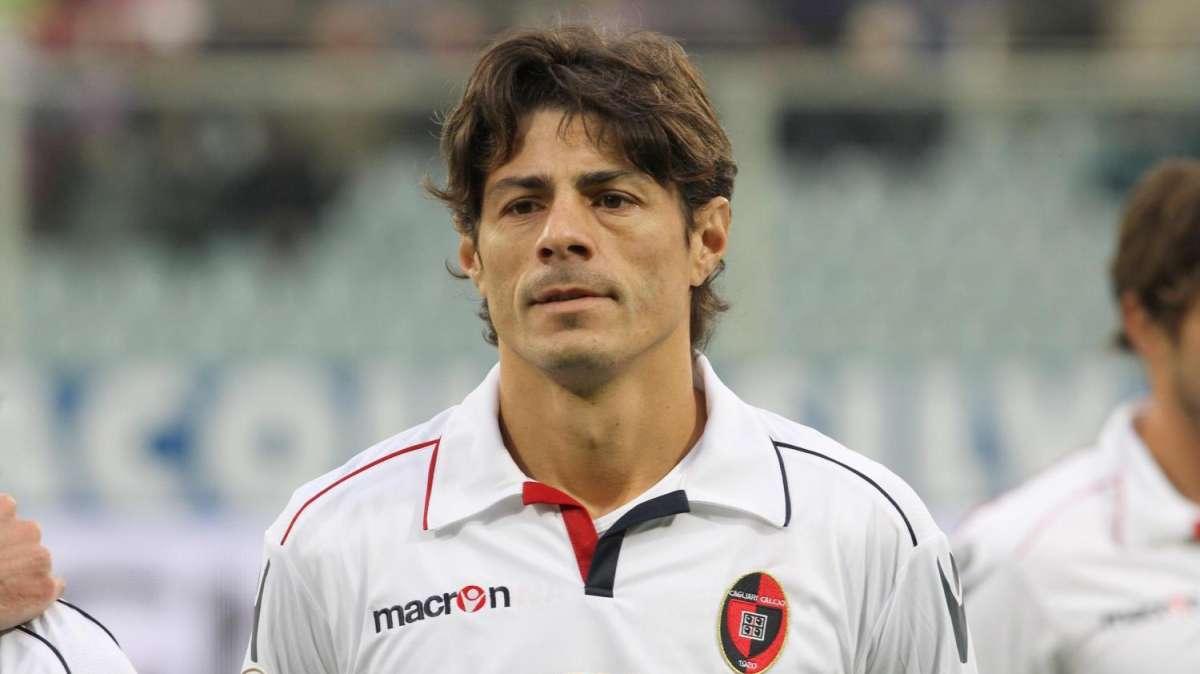 Il Cagliari sui social: "Nenè-Matri ed è subito Cagliari-Juve" (FOTO)