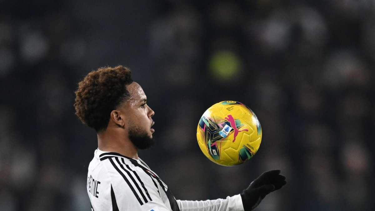Napoli-Juventus, le formazioni ufficiali: debutto immediato per Kolo Muani, c'è McKennie