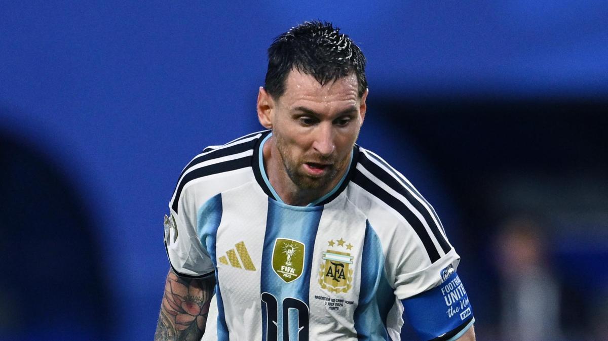 Rimontona Argentina: è ai quarti. Apertura Gazzetta: "Estasi Messi"