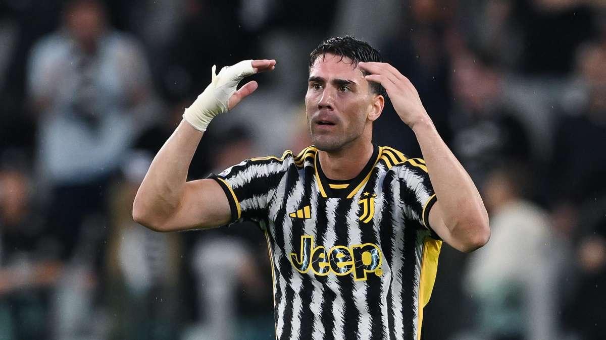 Serie A, Vlahovic commenta lo stop per doping di Pogba: “Un mio amico, gli faccio il mio in bocca al lupo”