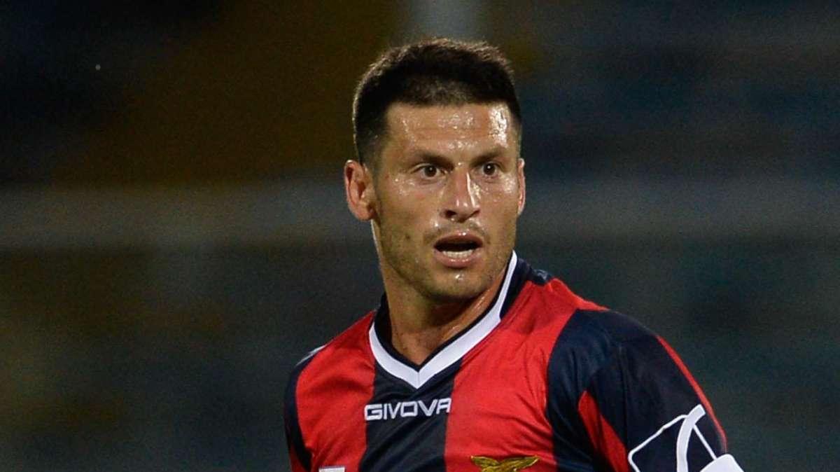 Carrus: "Auguro la salvezza al Cagliari e un trofeo alla Fiorentina. Noi sardi siamo tanto attaccati al club"