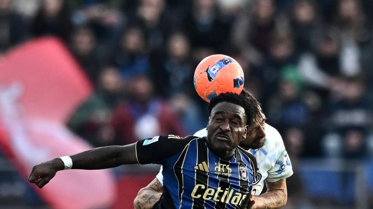M'Bala Nzola, lo stringato comunicato della Fiorentina