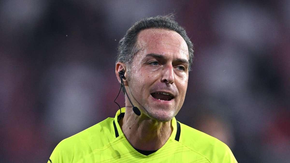 Cagliari-Sassuolo, designato Pairetto: nei precedenti due pareggi per 2-2