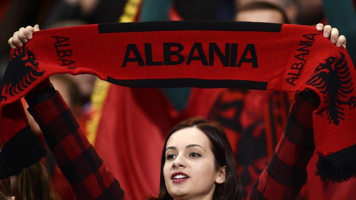 TMW: anche il Cagliari su Abrashi