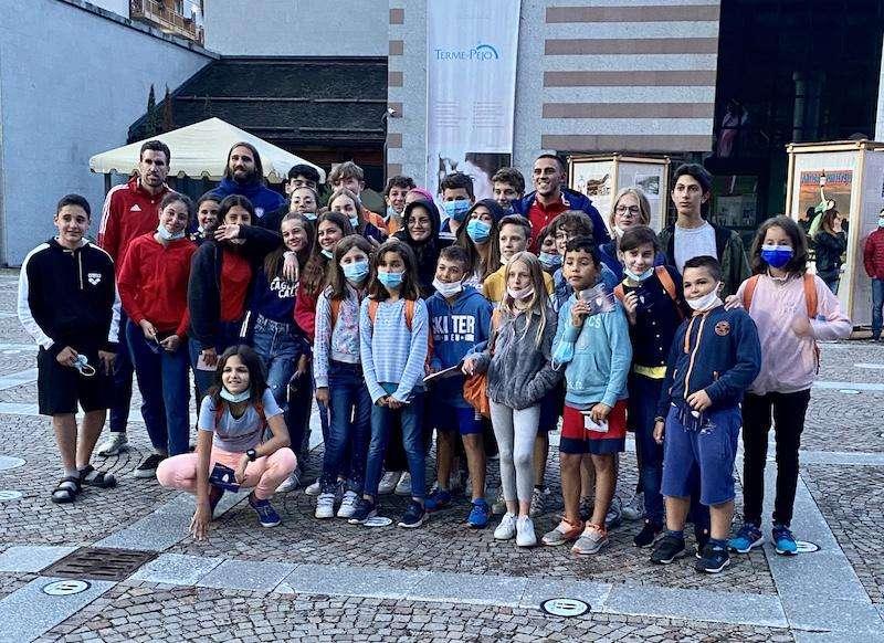 LIVE TC - RITIRO PEJO - Stasera in piazza la Junior Reporter 