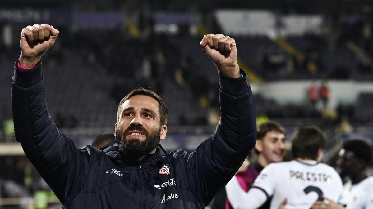 Il messaggio del Cagliari a Pavoletti per la nascita della figlia: "Tanti auguri Babbo Leo!"