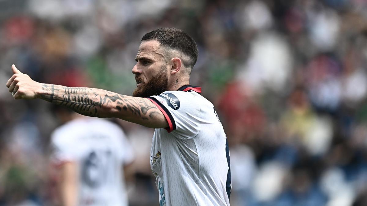 Nández punisce l’Al Nassr di CR7: terzo gol consecutivo e Al Qadsiah in festa