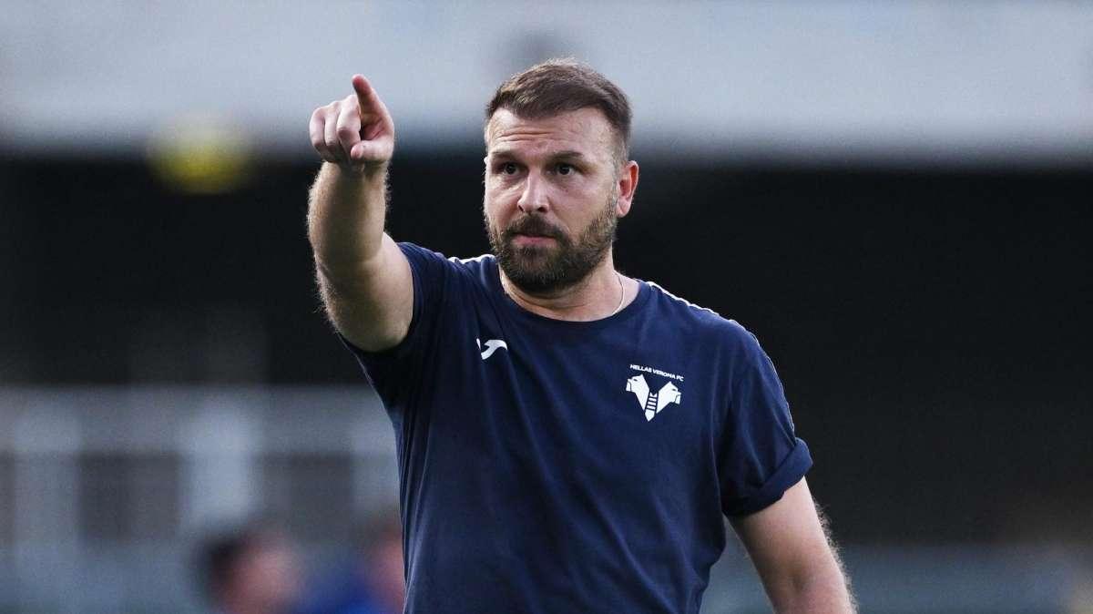 Verona, Zanetti raggiante dopo il tris al Napoli: "Felice di essere il mister che ha scritto questa storia"